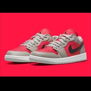 Nike WMNS Jordan 1 Lows